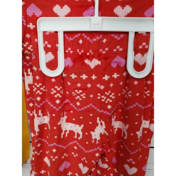 Cat and Jack Red Reindeer Hearts 2 Piece Pajama Sleepwear Size 4 - Picture 4 of 9